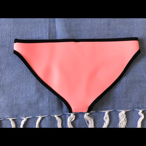 Authentic triangl milly bikini- XS & Medium - Picture 6 of 8
